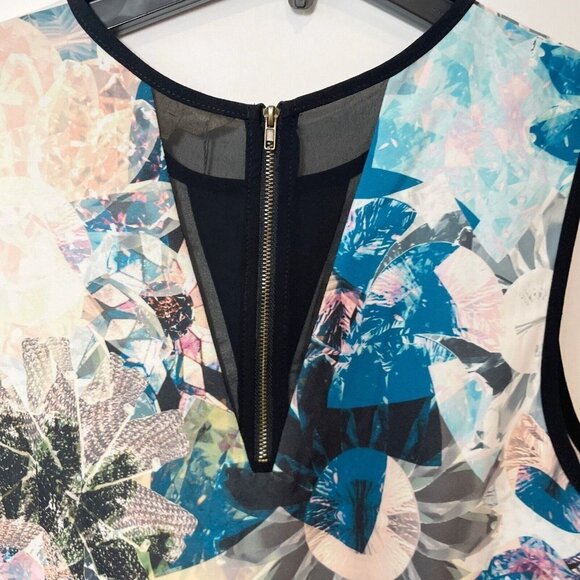 Shilla Womens Revolution Print Asymmetric Mini Shift Dress Blue S Sleeveless NWT - Picture 5 of 8